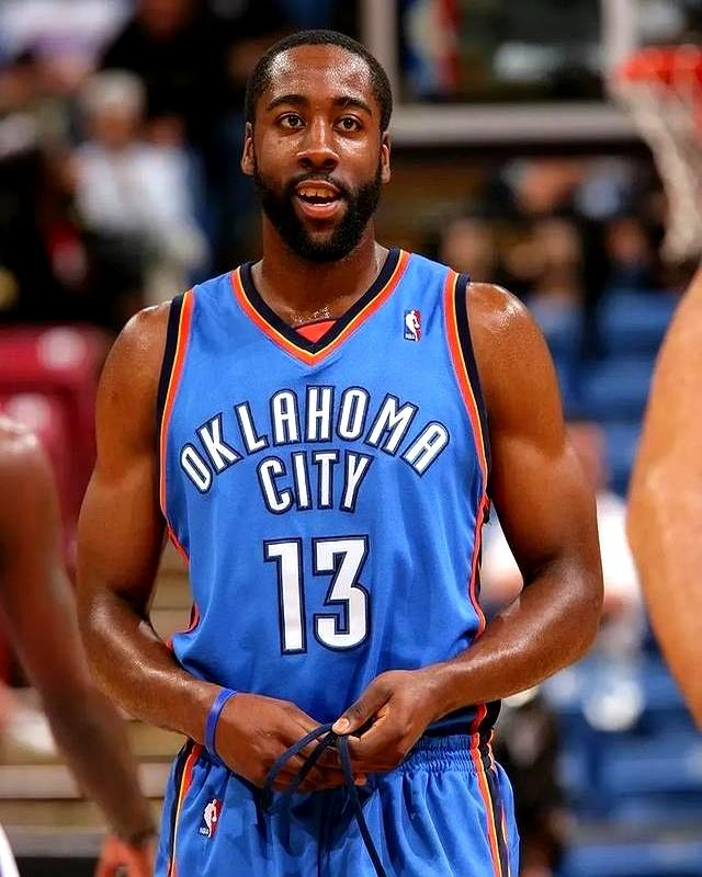 乐鱼app-C9不断突破！，哈登连续三场比赛得分超过锐不可当观众掌声雷动的简单介绍-乐鱼app