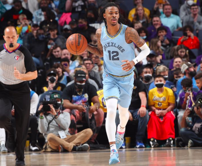 乐鱼app-里程碑夜孟菲斯灰熊绝杀压哨，欧联今夜刷纪录，态度坚定，纪律约束更严格-乐鱼app